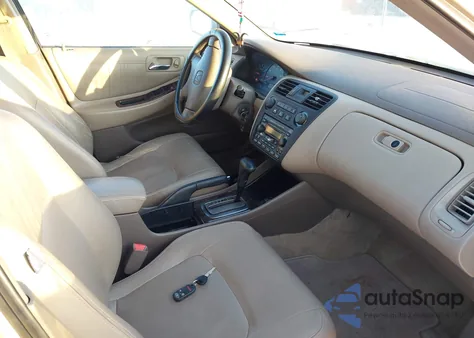 2002 Honda Accord 2.3 Ex from USA, damaged, VIN 1HGCG56672A083037